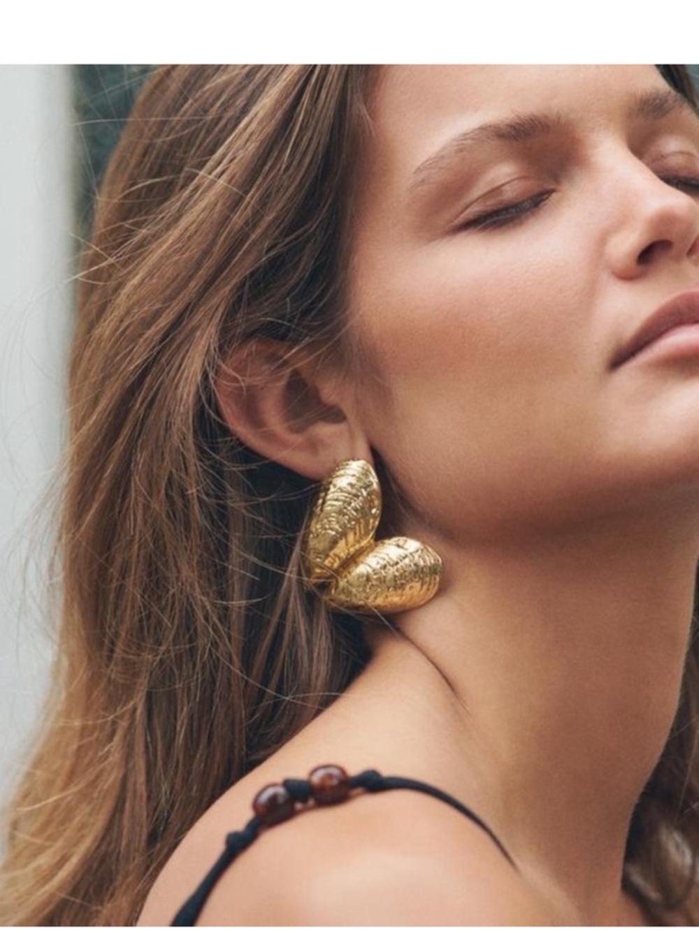 ZARA Textured Gold-tone Mussels Heart Shell Statement Earrings. nwt